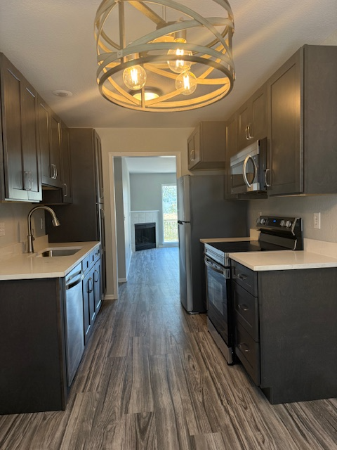 8720 N Cleveland Ave - Photo 6 of 11