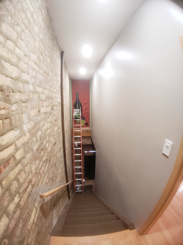 3114 1/2 N Lincoln Ave #2 - Photo 3 of 20