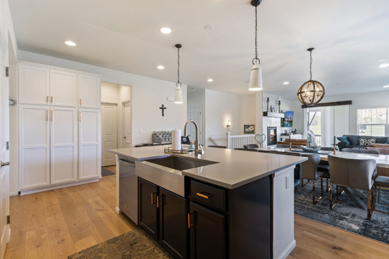 1940 Shadow Lake Dr - Photo 5 of 20