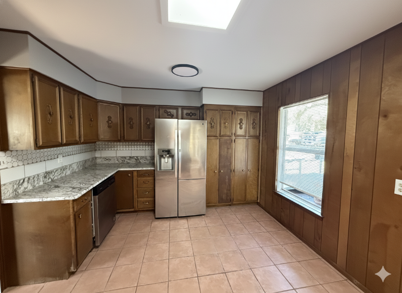 558 Congress Ave #1 - Photo 2 of 22