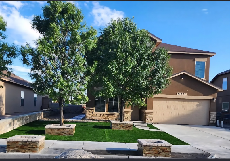 13844 Hollywood Dr - Photo 2 of 20