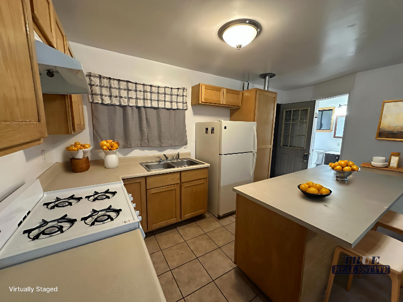 145 E Richards St - Photo 2 of 6