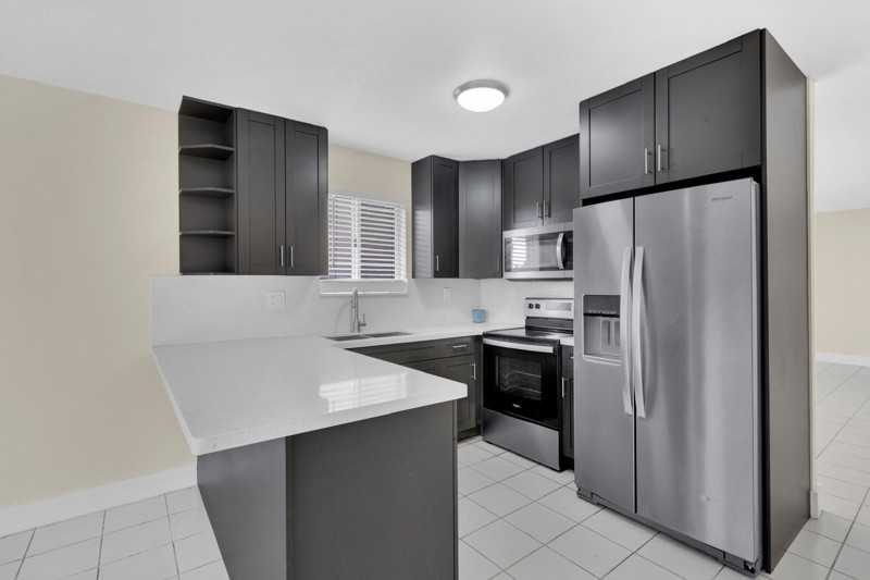 16214 Sw 137th Ct - Photo 4 of 14