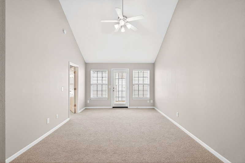 1036 Harold Lee Dr - Photo 7 of 19