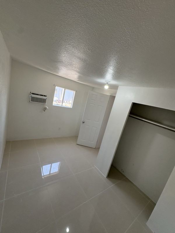 1331 Sw 129th Ave - Photo 4 of 10