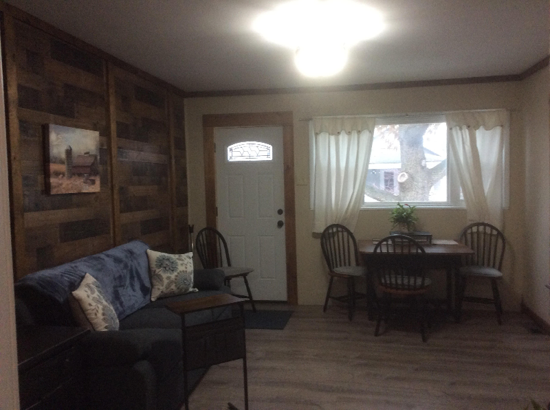 39 Oakland St - Photo 4 of 9