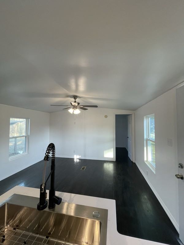 620 W Sunset Dr - Photo 2 of 17