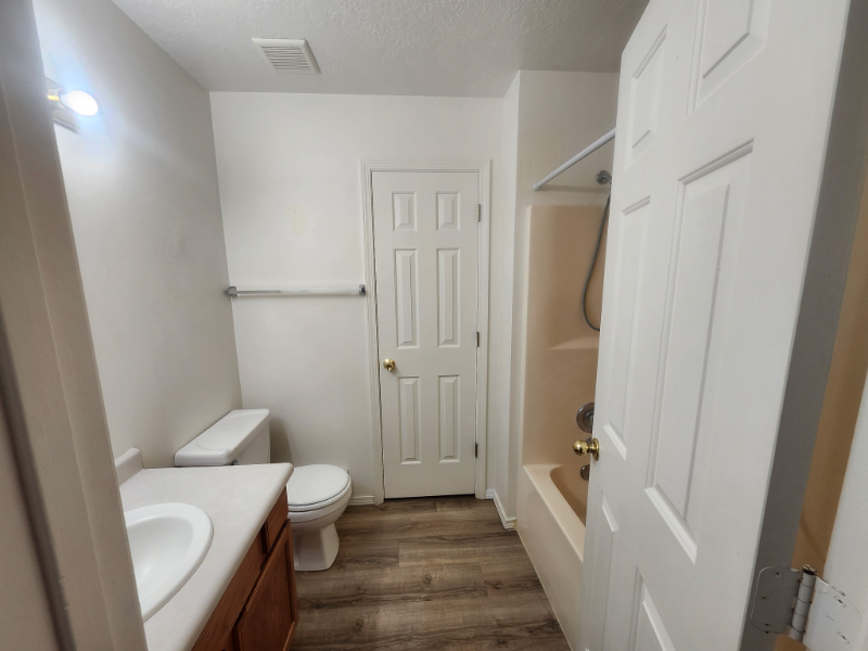 2140 Elizabeth Blvd #A - Photo 4 of 8