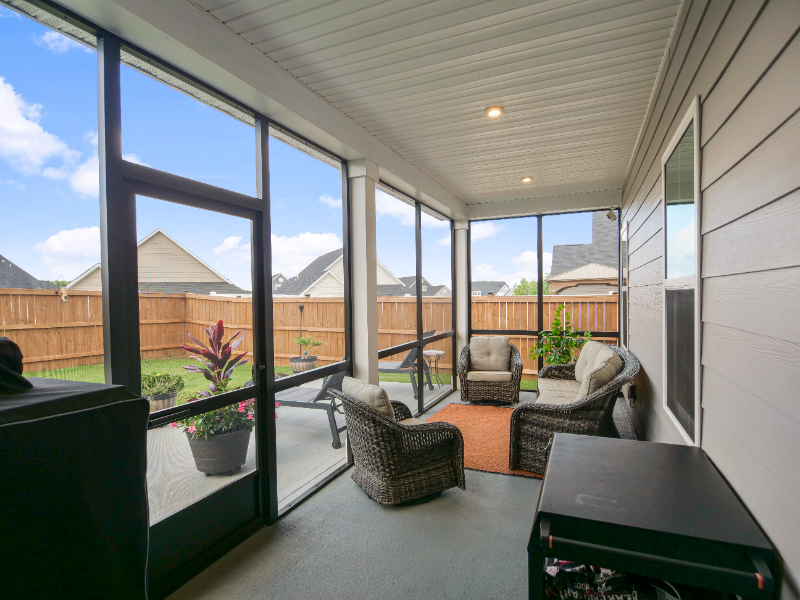 1663 Jessamine Dr - Photo 6 of 20