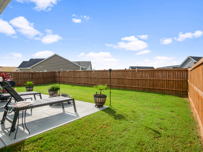 1663 Jessamine Dr - Photo 7 of 20