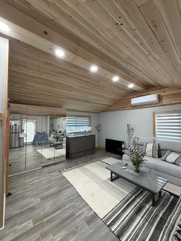 7711 Owensmouth Ave #A - Photo 3 of 9