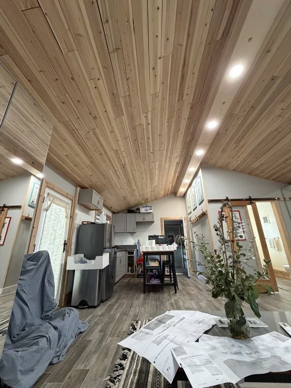 7711 Owensmouth Ave #A - Photo 7 of 9