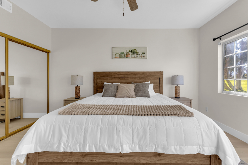 143 Desert Falls Cir - Photo 3 of 20