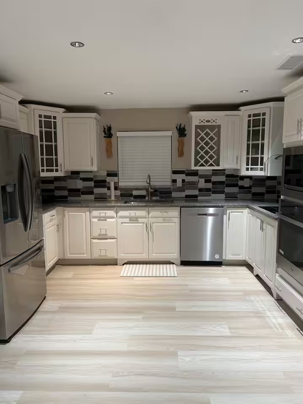 4332 Key Largo Dr - Photo 4 of 16