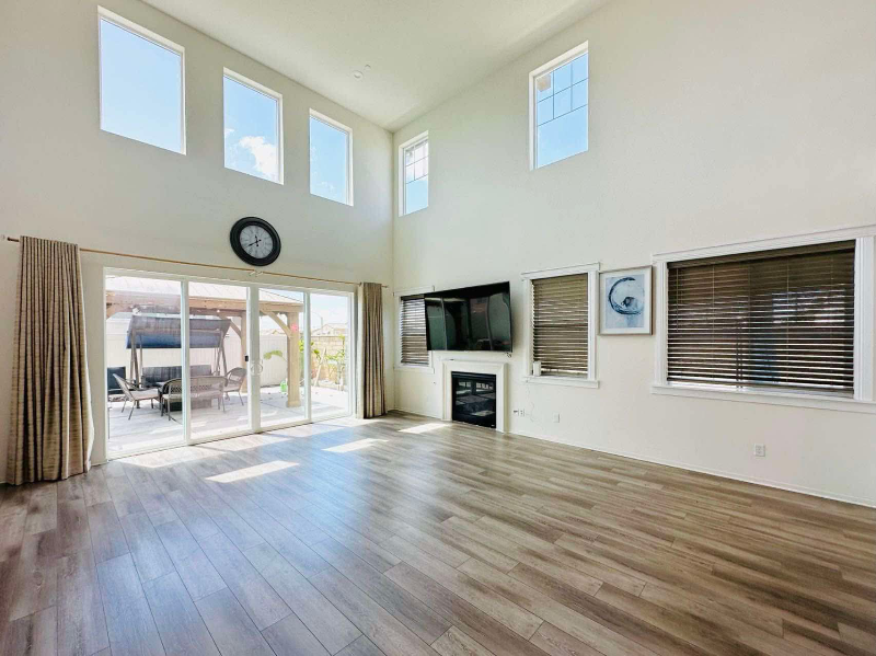 1416 Keck Rd - Photo 5 of 15