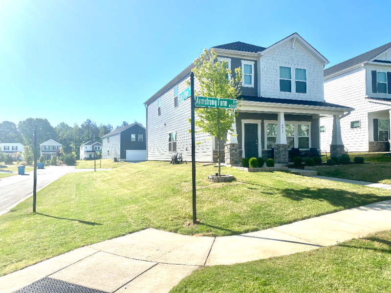 4047 Armstrong Farm Dr - Photo 2 of 20