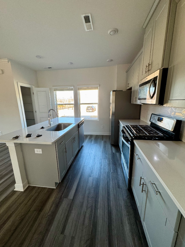 4047 Armstrong Farm Dr - Photo 5 of 20