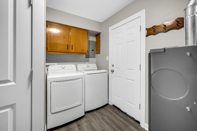 11018 S Keeler Ave - Photo 6 of 12