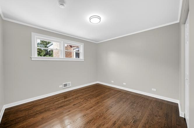 11018 S Keeler Ave - Photo 7 of 12