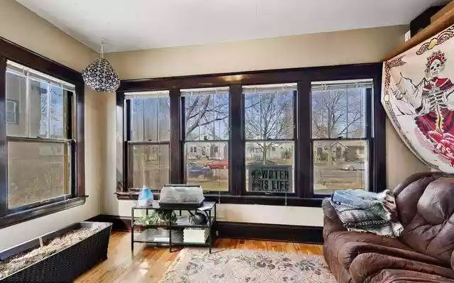 3951 42nd Ave S - Photo 4 of 14