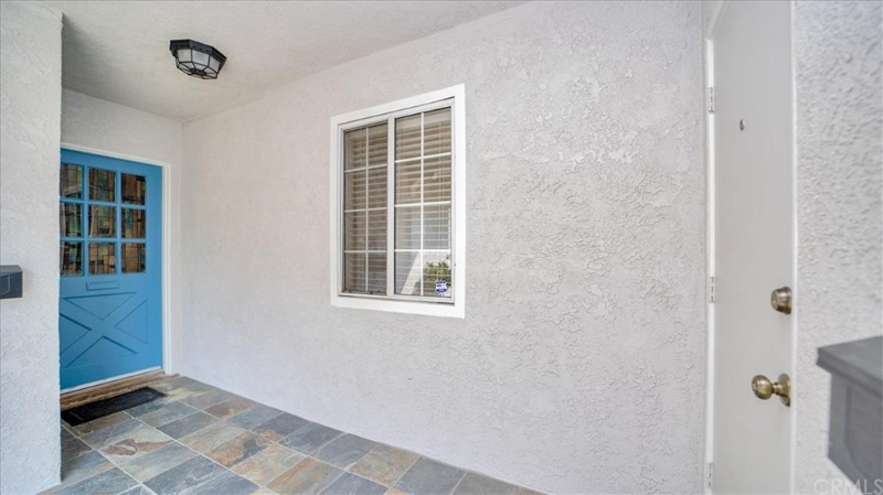 1545 N Monterey Ave #A - Photo 5 of 18