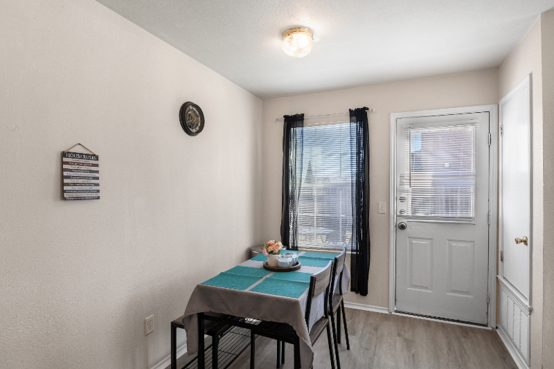 2803 Vernice Loop #4 - Photo 3 of 18