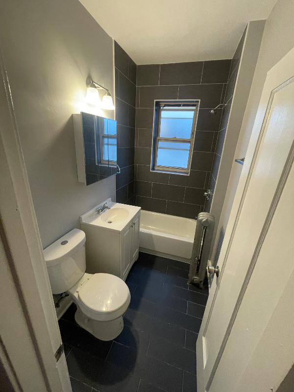 7666 S South Shore Dr #3N - Photo 3 of 5