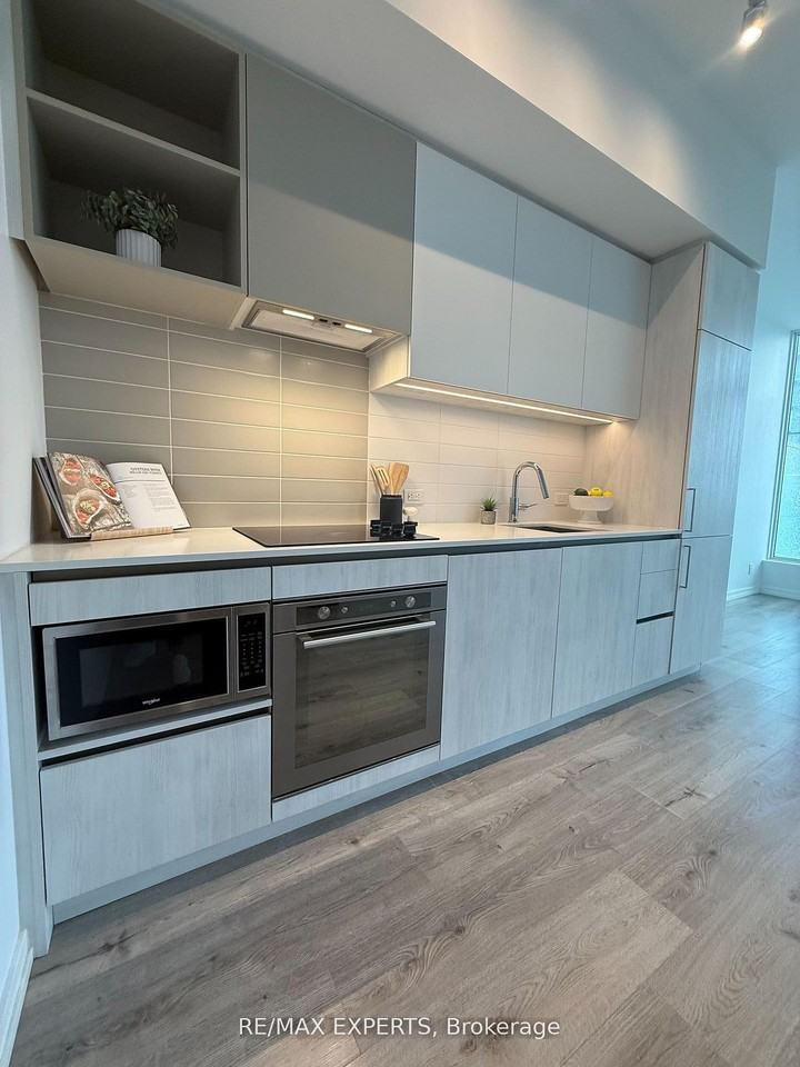 7890 Jane Street - Photo 2 of 14