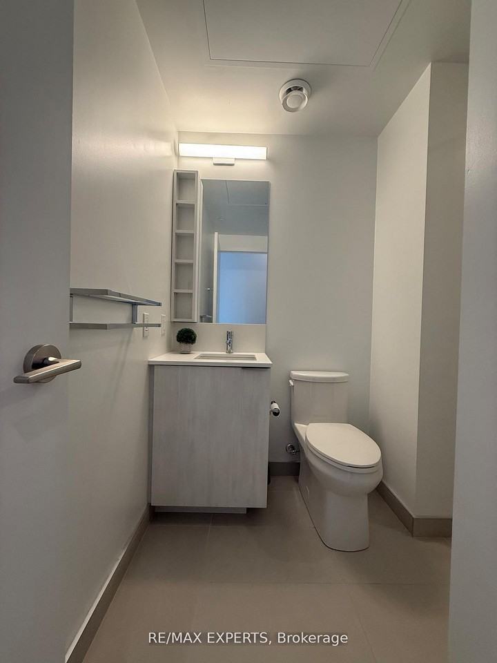 7890 Jane Street - Photo 4 of 14