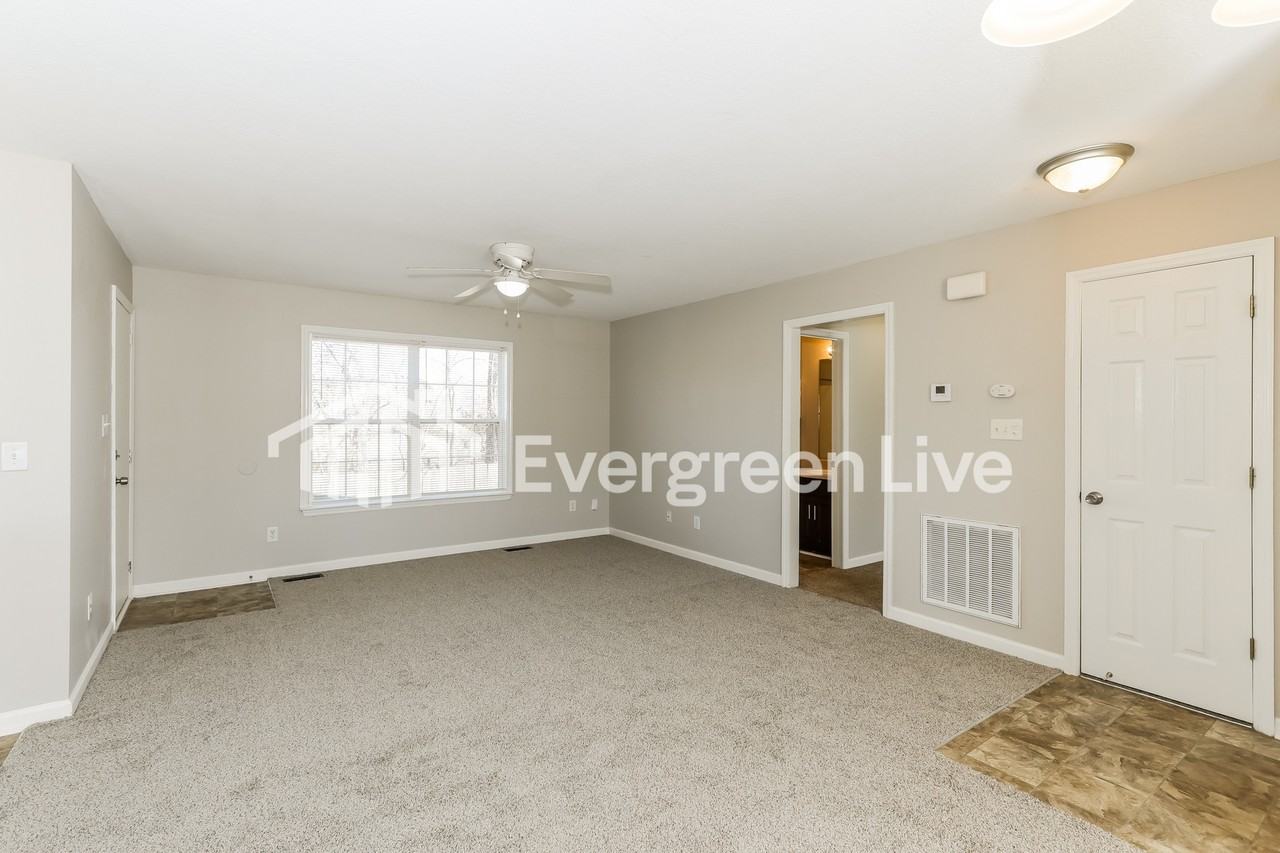 2621 National Woods Dr - Photo 3 of 15