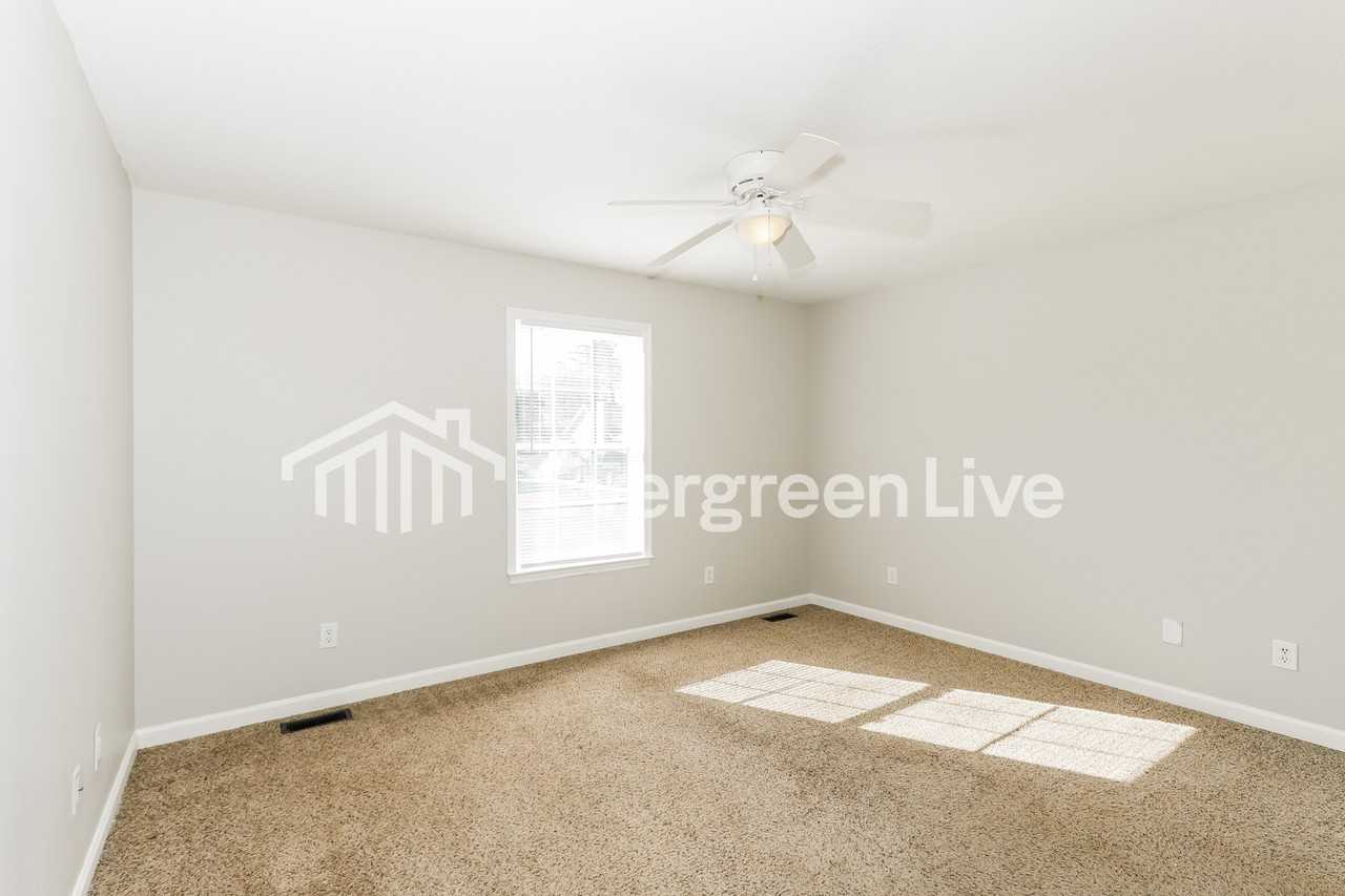 2621 National Woods Dr - Photo 7 of 15