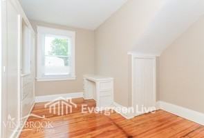 4126 Harding Ave - Photo 3 of 15