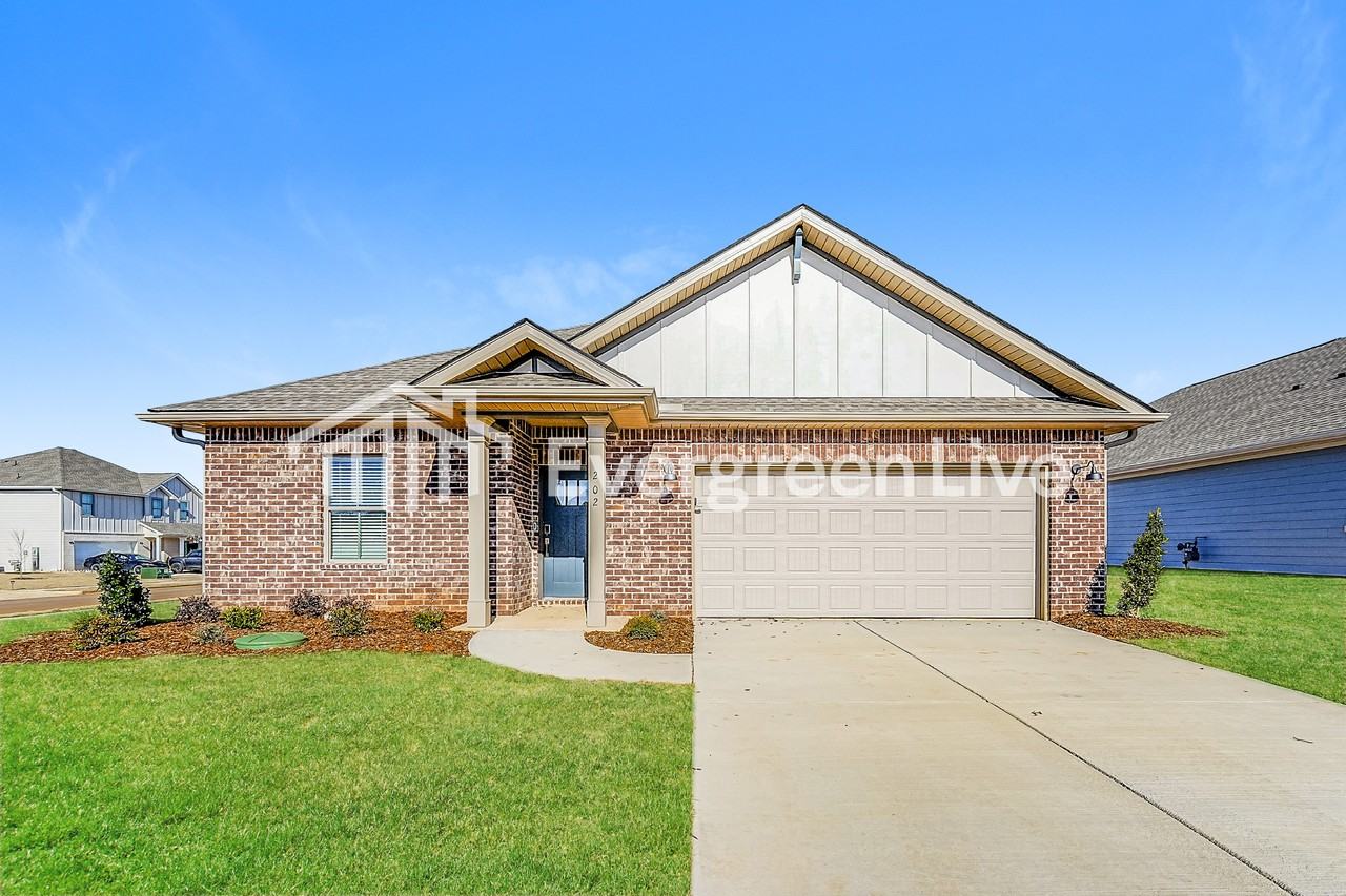 202 Paca Ln - Photo 2 of 16