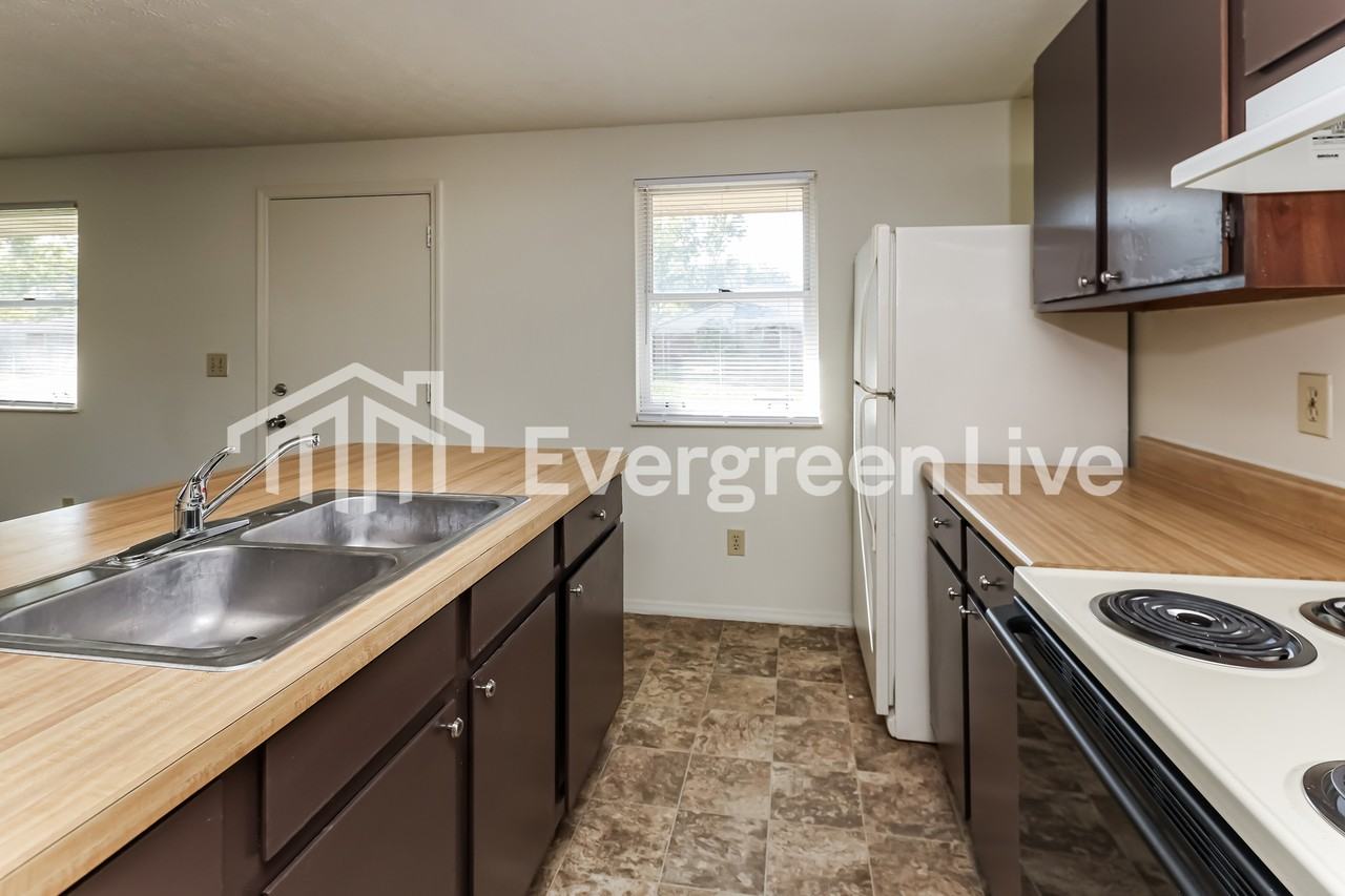 8197 Mount Washington Dr - Photo 7 of 15