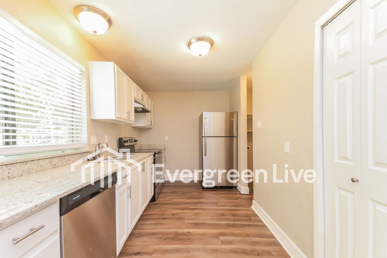 1225 Bard Dr - Photo 6 of 14