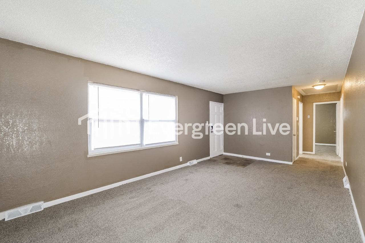 3106 E 94th St - Photo 2 of 15