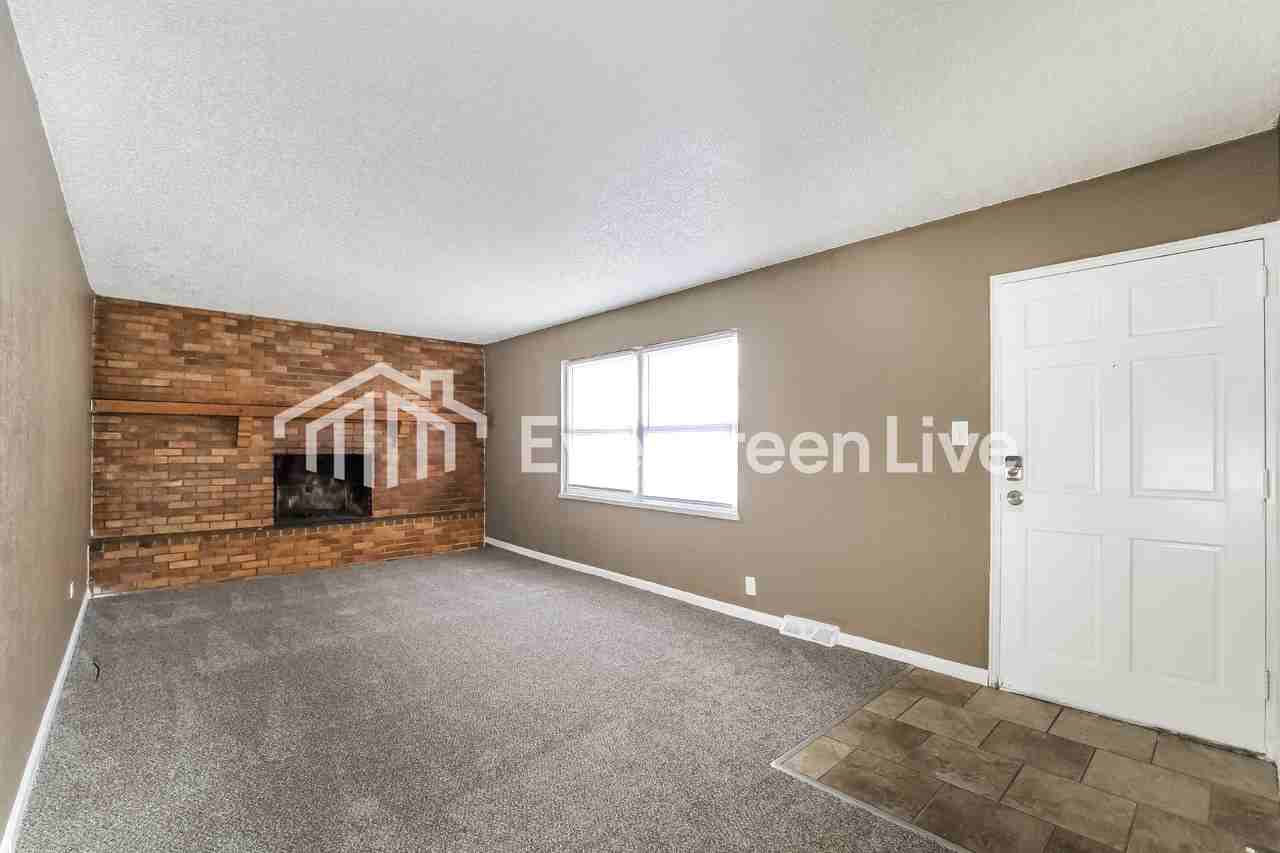 3106 E 94th St - Photo 3 of 15