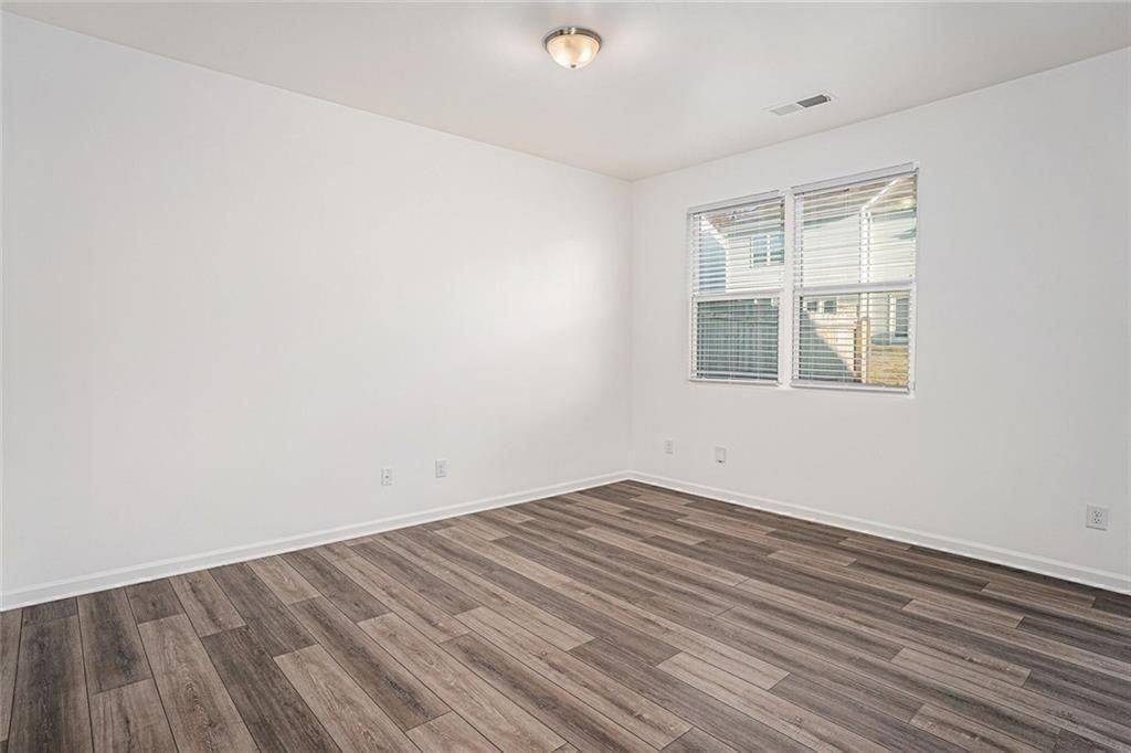 308 Penn Station Way - Photo 2 of 16