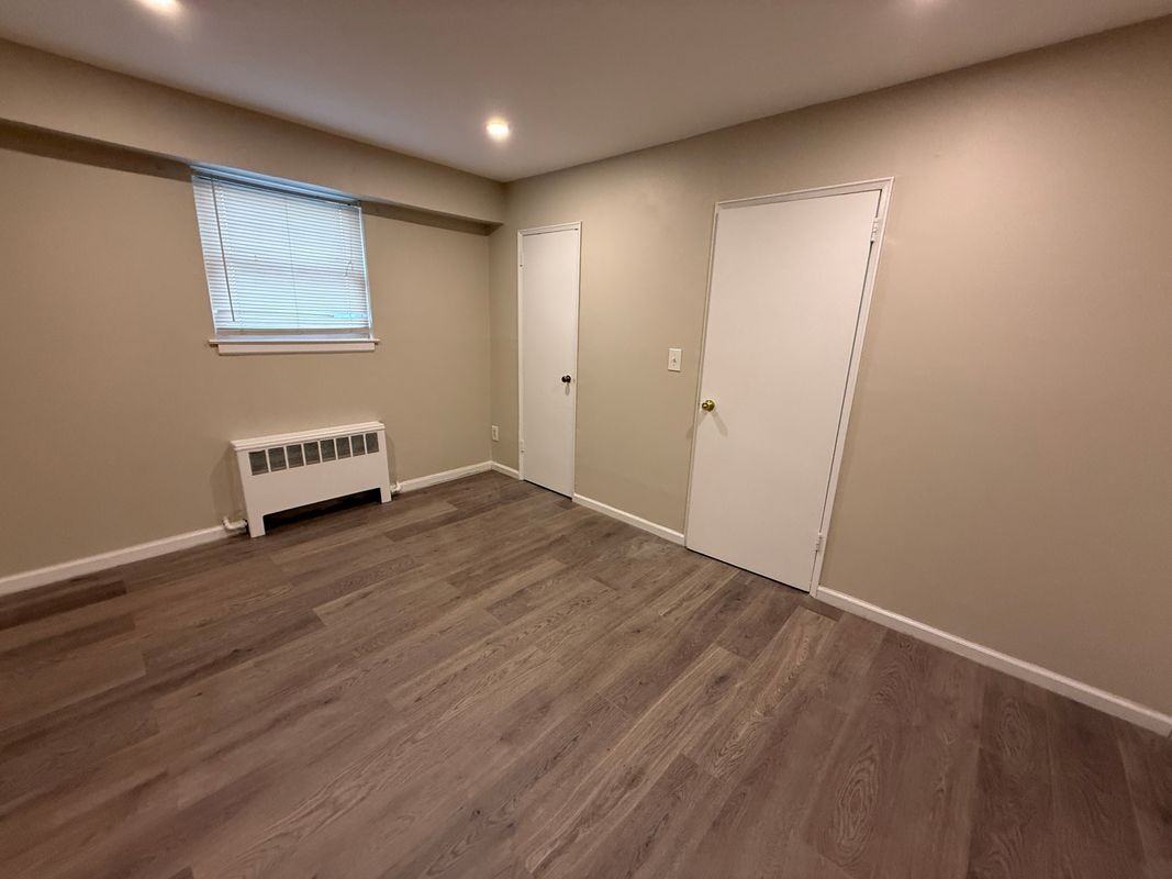 1446 Nepperhan Ave - Photo 4 of 7