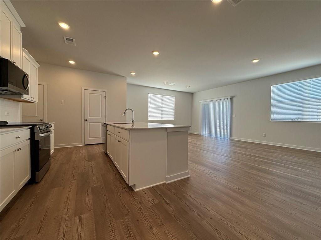 7253 Mulberry Trace Ln - Photo 7 of 25