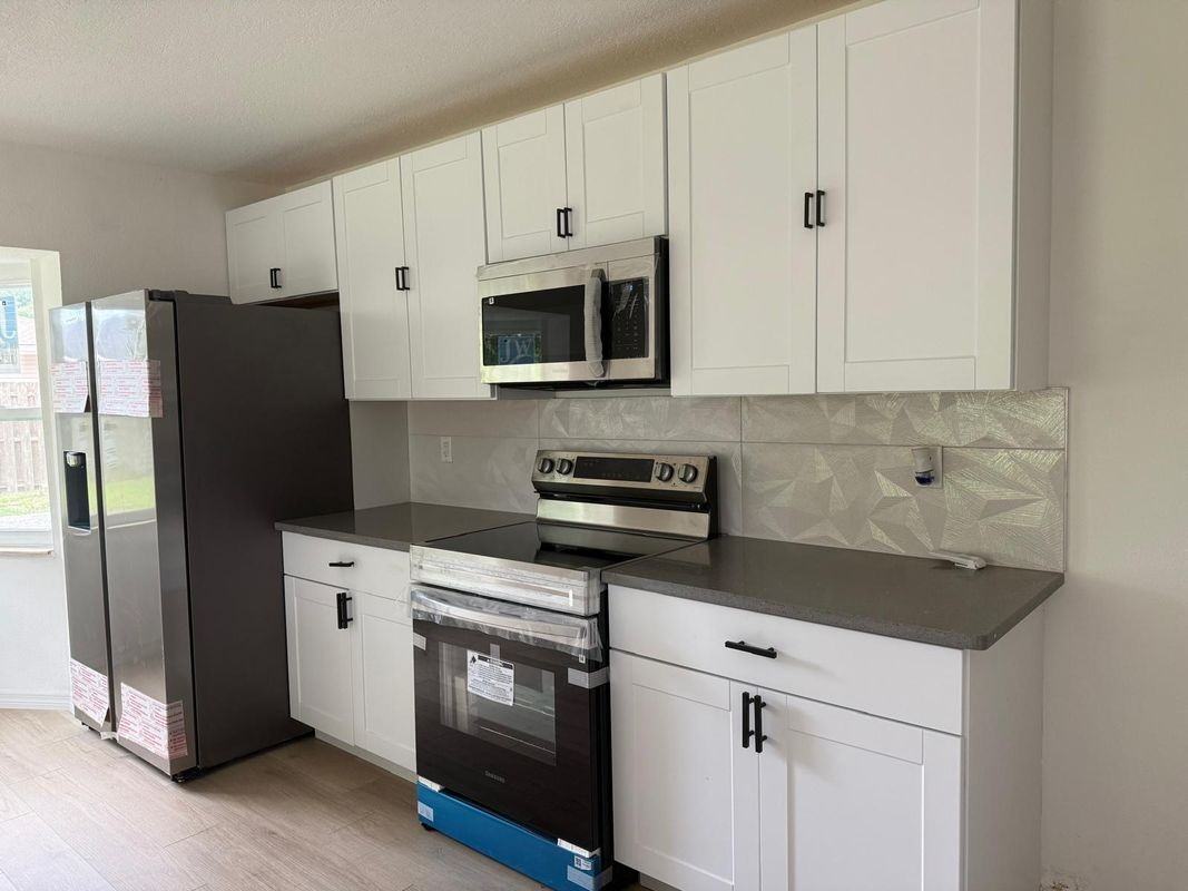 5021 Ne 4th St - Photo 2 of 25