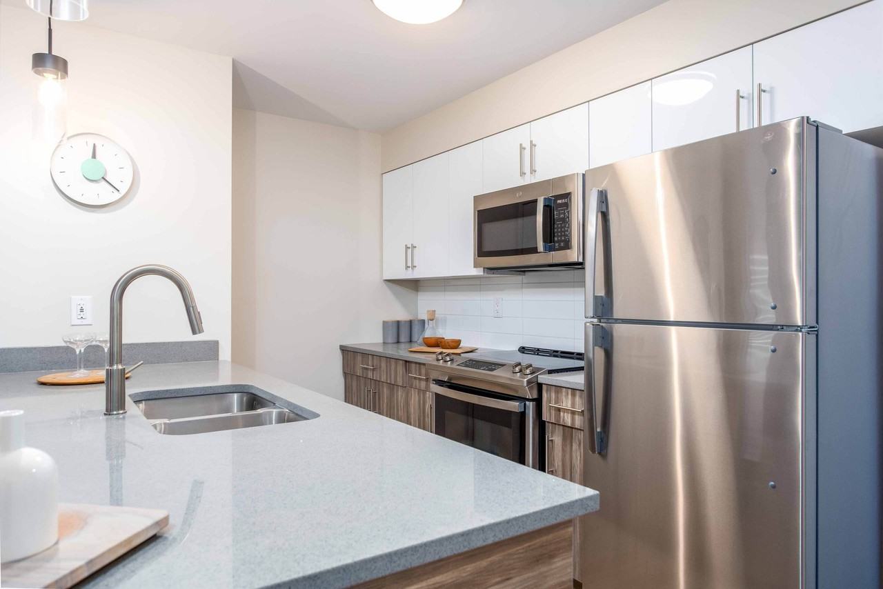 G17 Apartments at Tamarack - Photo 6 of 50