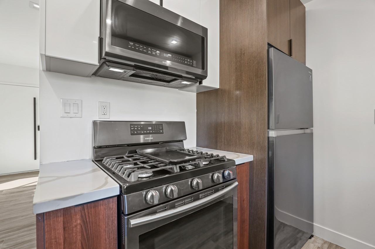 2814 Sichel St #7 - Photo 2 of 34