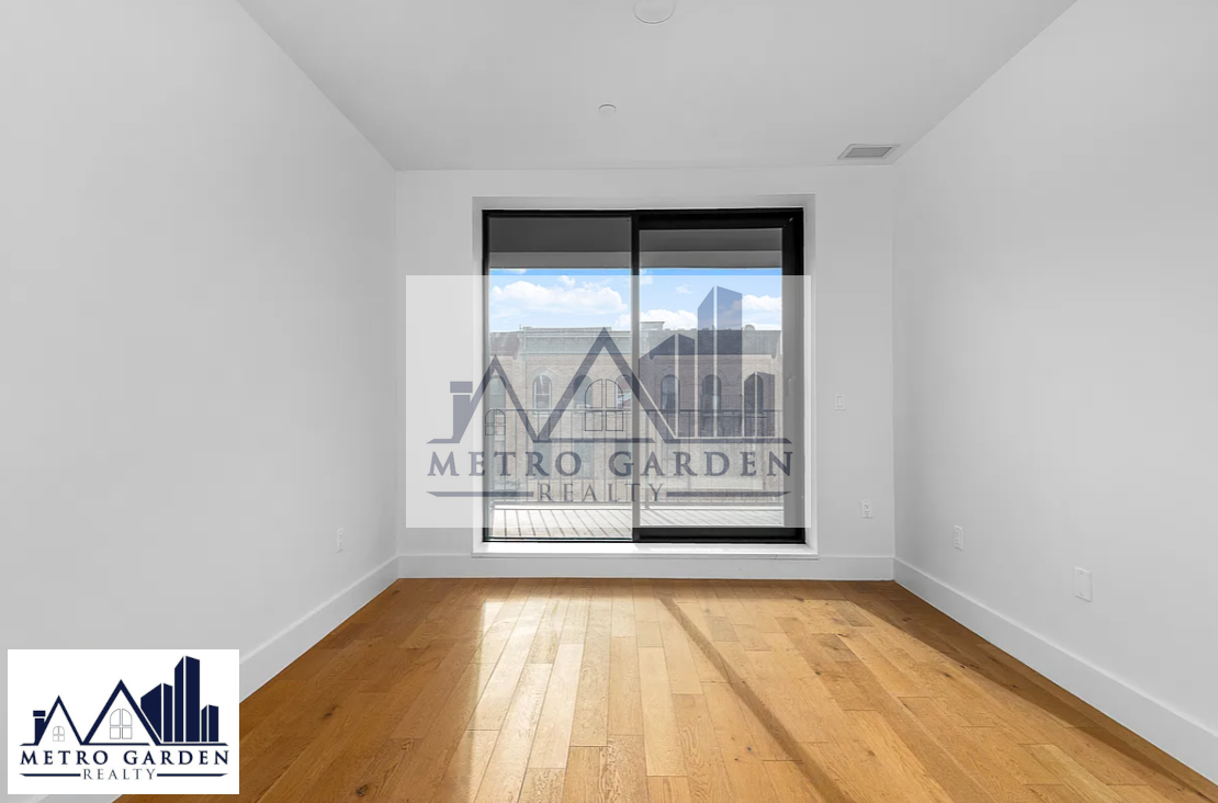 499 Evergreen Avenue #4A - Photo 4 of 17