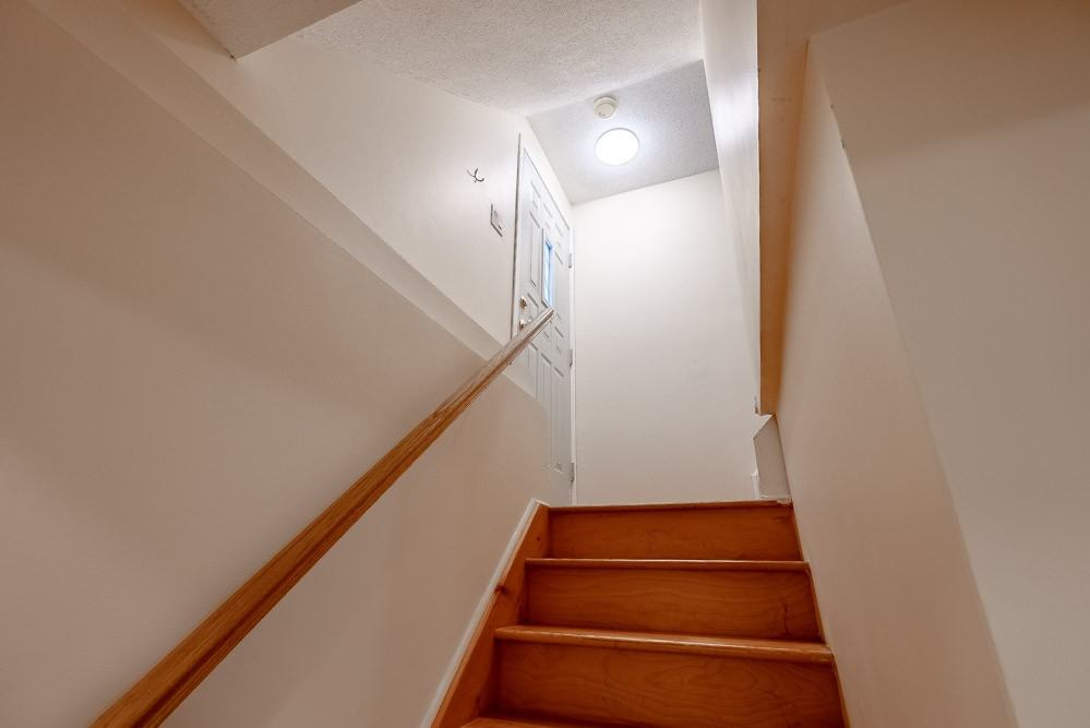 196 Old Colony Road #B - Photo 2 of 17