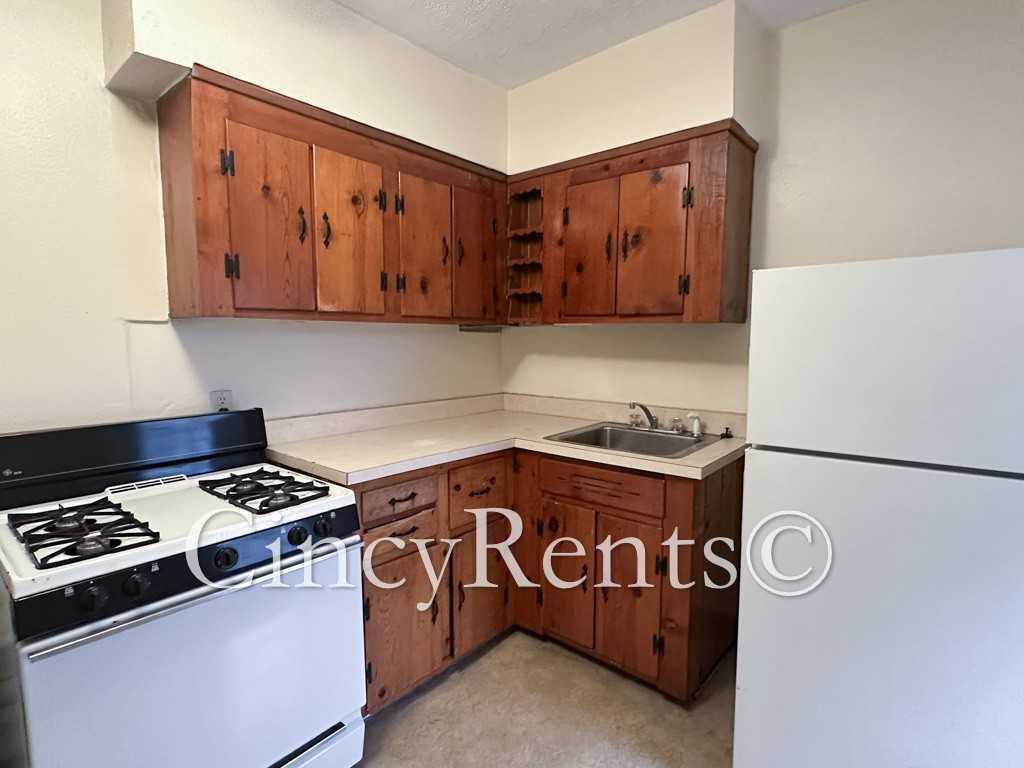 3540 Columbia Pkwy #3 - Photo 7 of 15