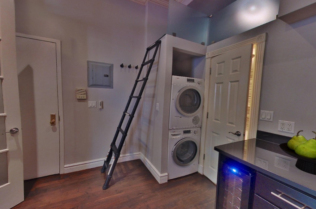 351 W 21st St #1 - Photo 5 of 6