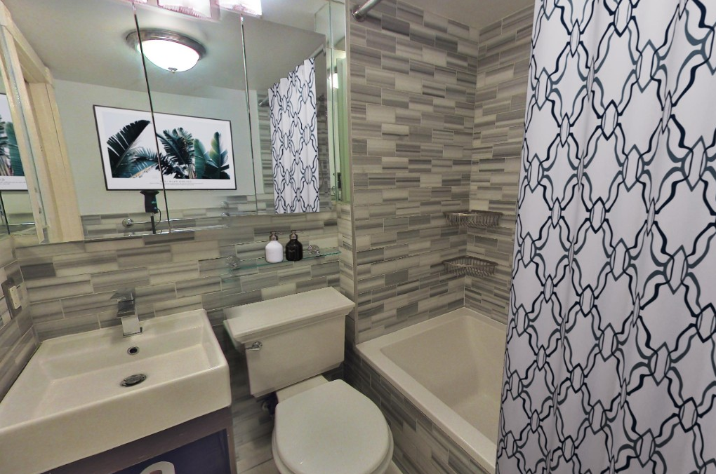 351 W 21st St #1 - Photo 6 of 6