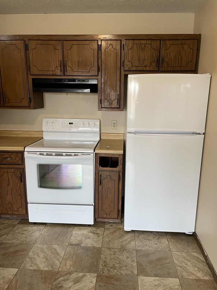 45 14th Ave Ne #3 - Photo 3 of 11