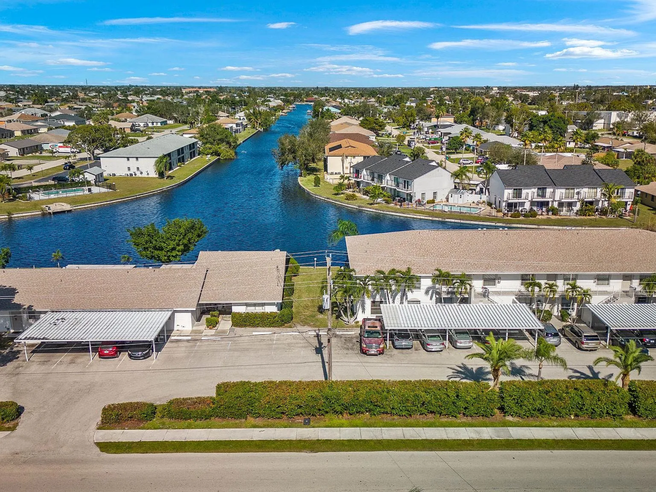 1259 Se 8th St #A - Photo 3 of 13